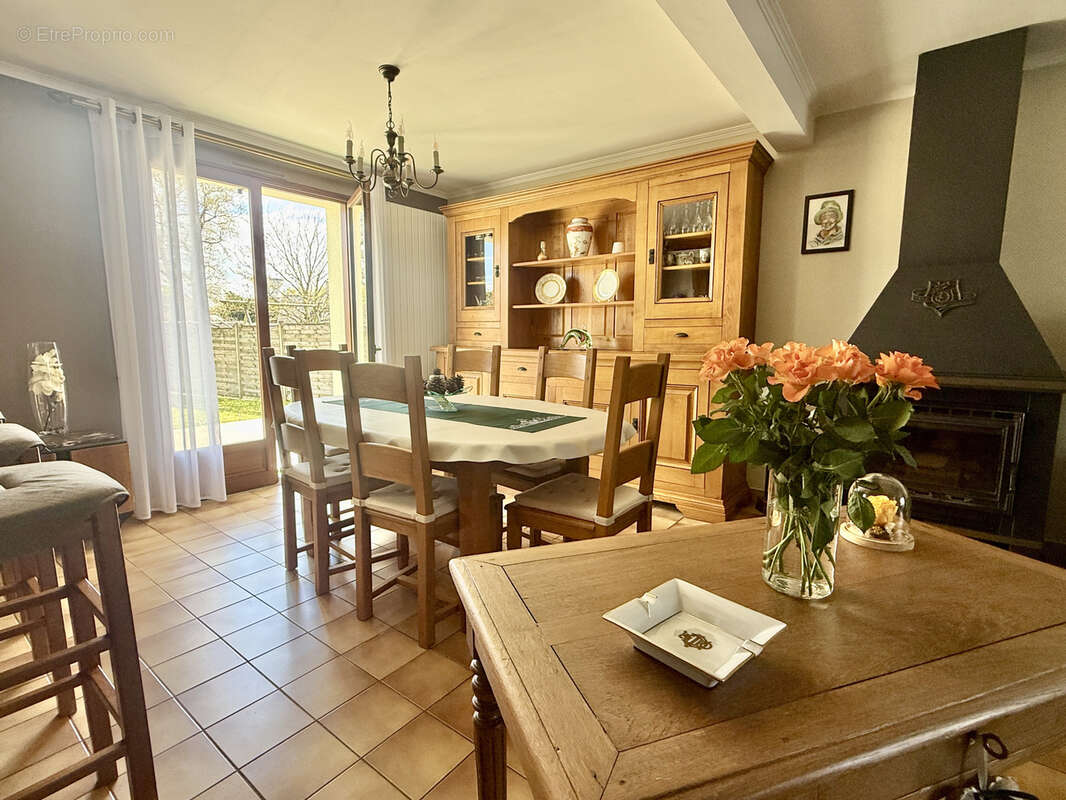 Maison à LA TURBALLE