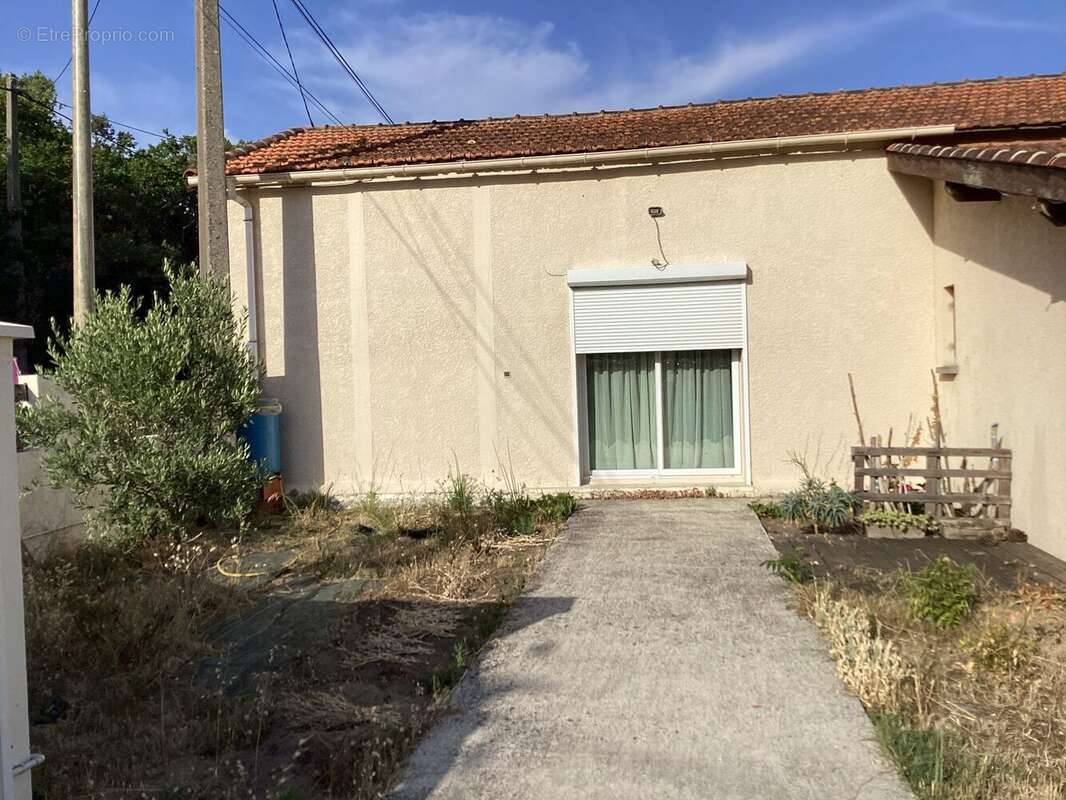 FACADE OUEST / ENTREE - Maison à LE VERDON-SUR-MER