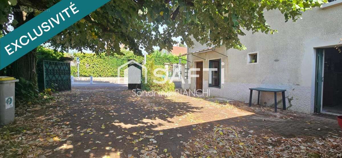Maison 107 m² à Charvieu-Chavagneux  - photo 4