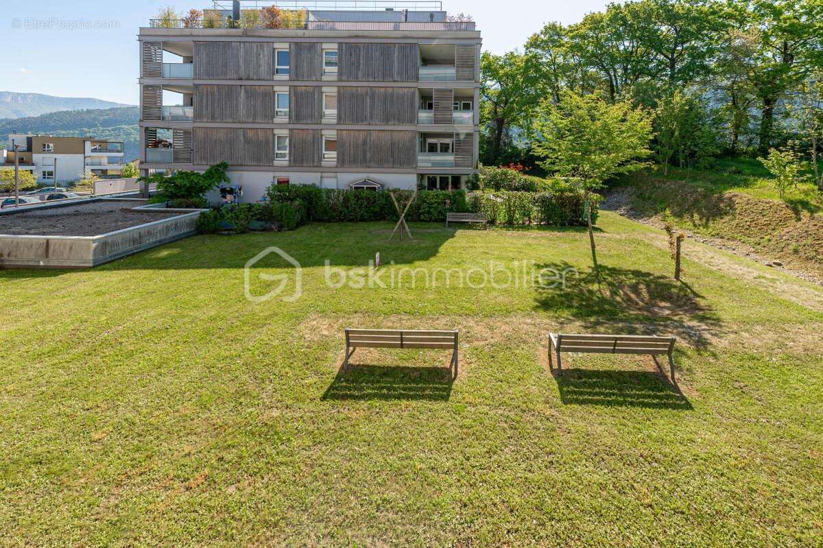 Appartement à SEYNOD