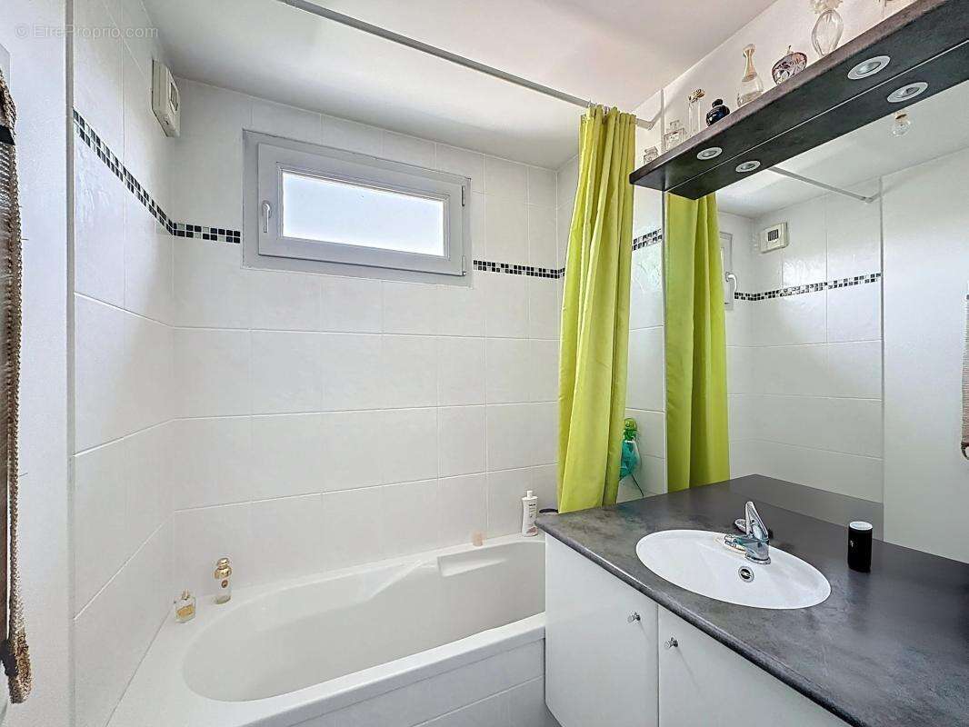 Appartement à CRAPONNE