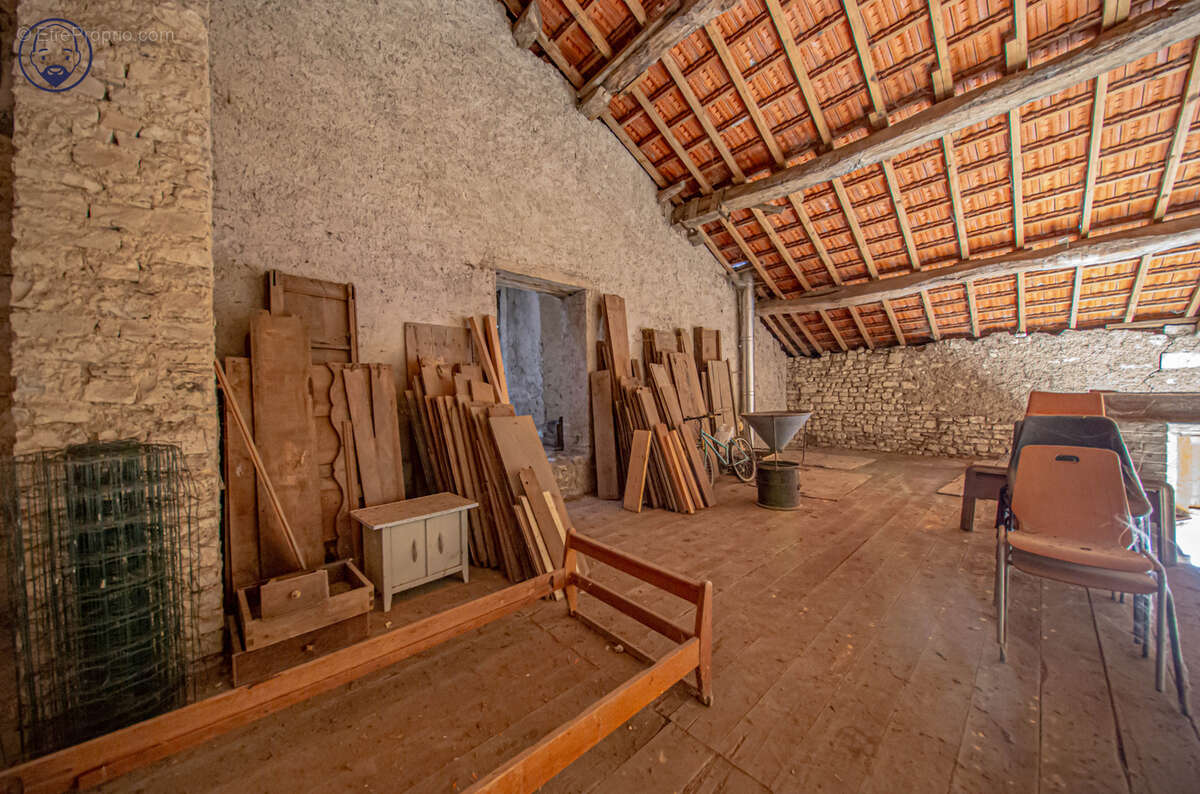 Maison à ABAINVILLE