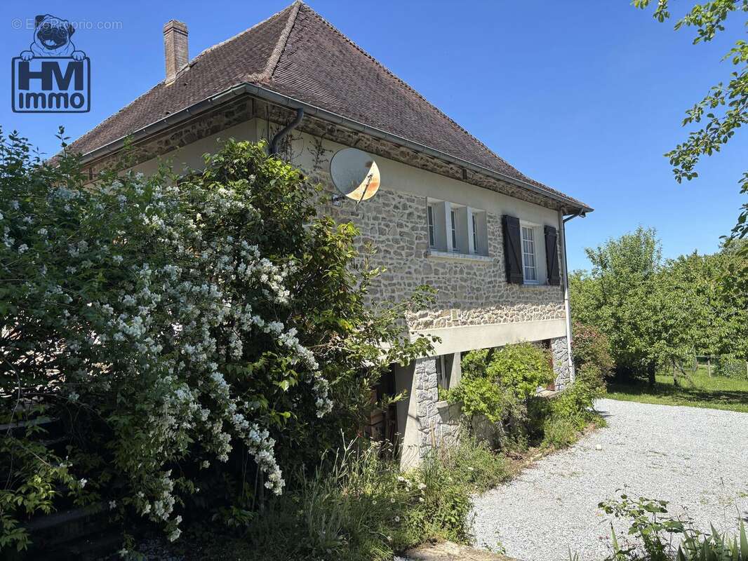 Maison à EYJEAUX