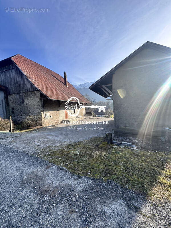 Maison 74 m² à Marignier  - photo 5