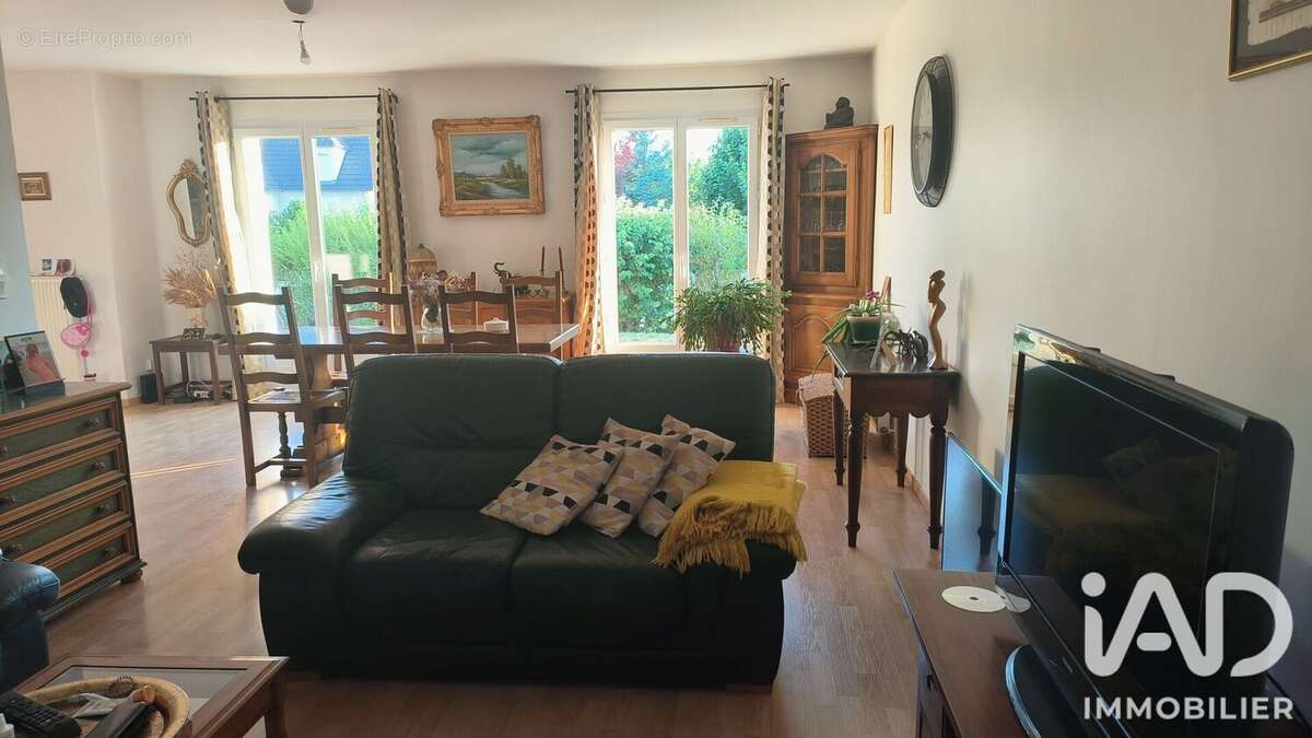 Maison 98 m² à Saint-Pouange  - photo 6