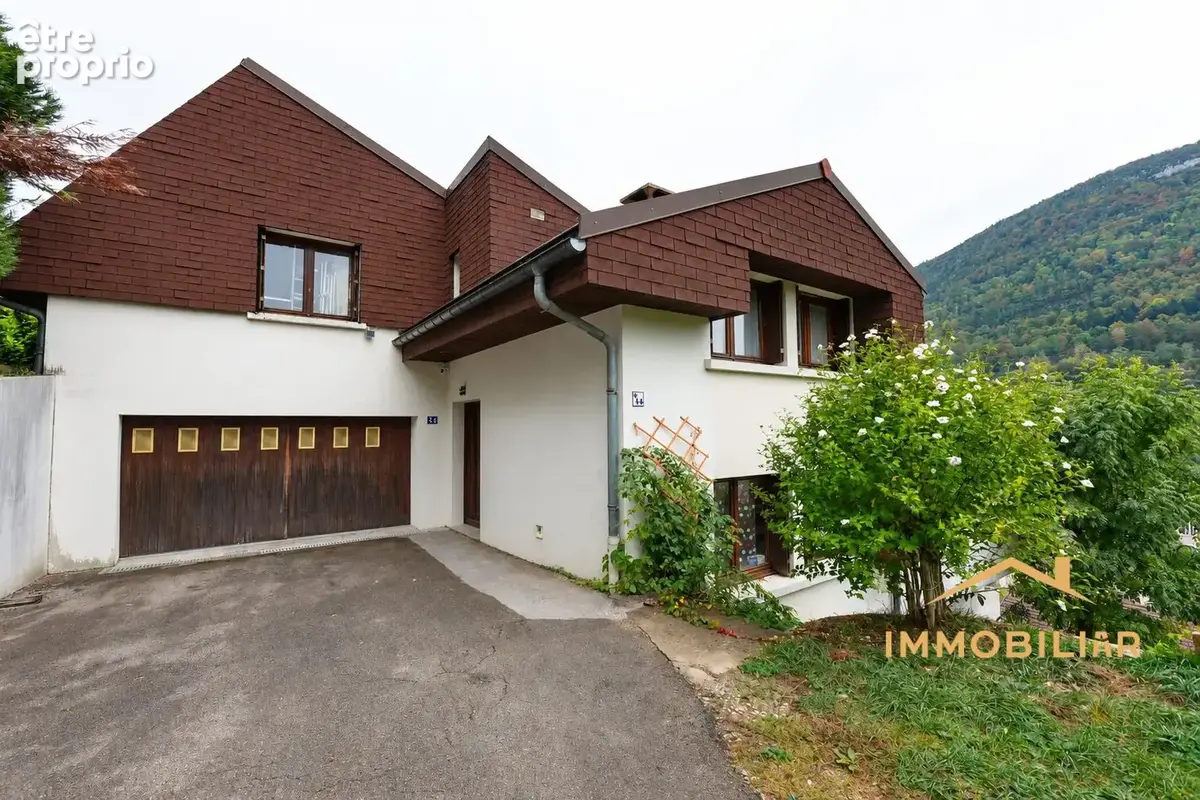 Maison 5 pièces 120 m² à vendre à Saint-Claude (39200) - photo 1