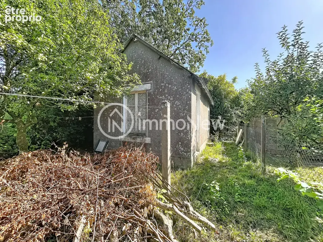 Une maison à SAINT JEAN LE THOMAS avec une dépendance - photo 8