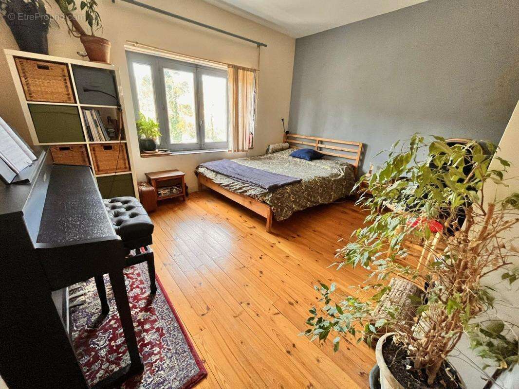 Maison à LES ROCHES-DE-CONDRIEU