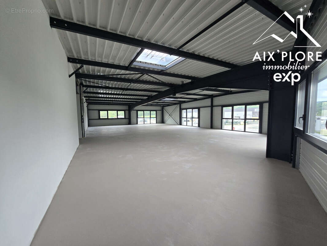 Commerce 125 m² à Epagny  - photo 4
