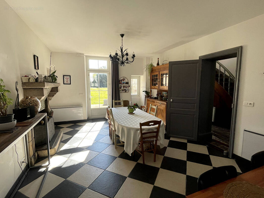 Maison à LA LIMOUZINIERE