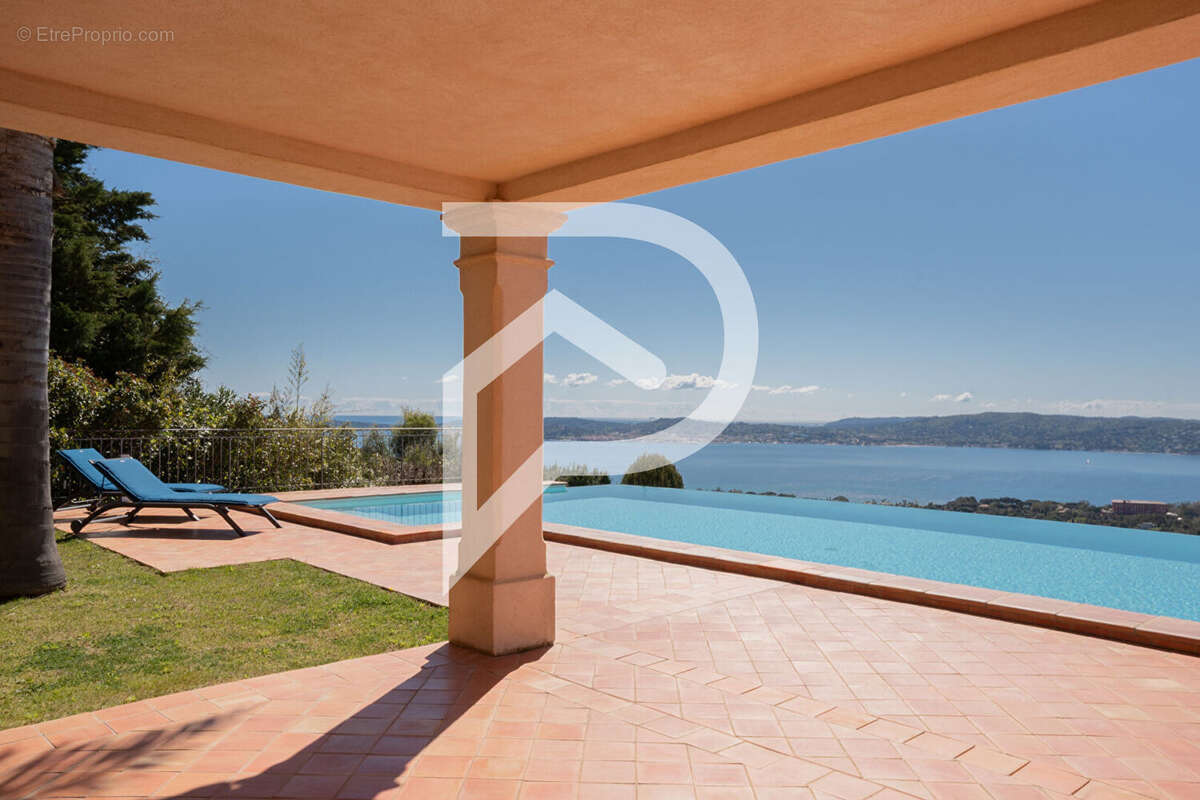 Maison à GRIMAUD