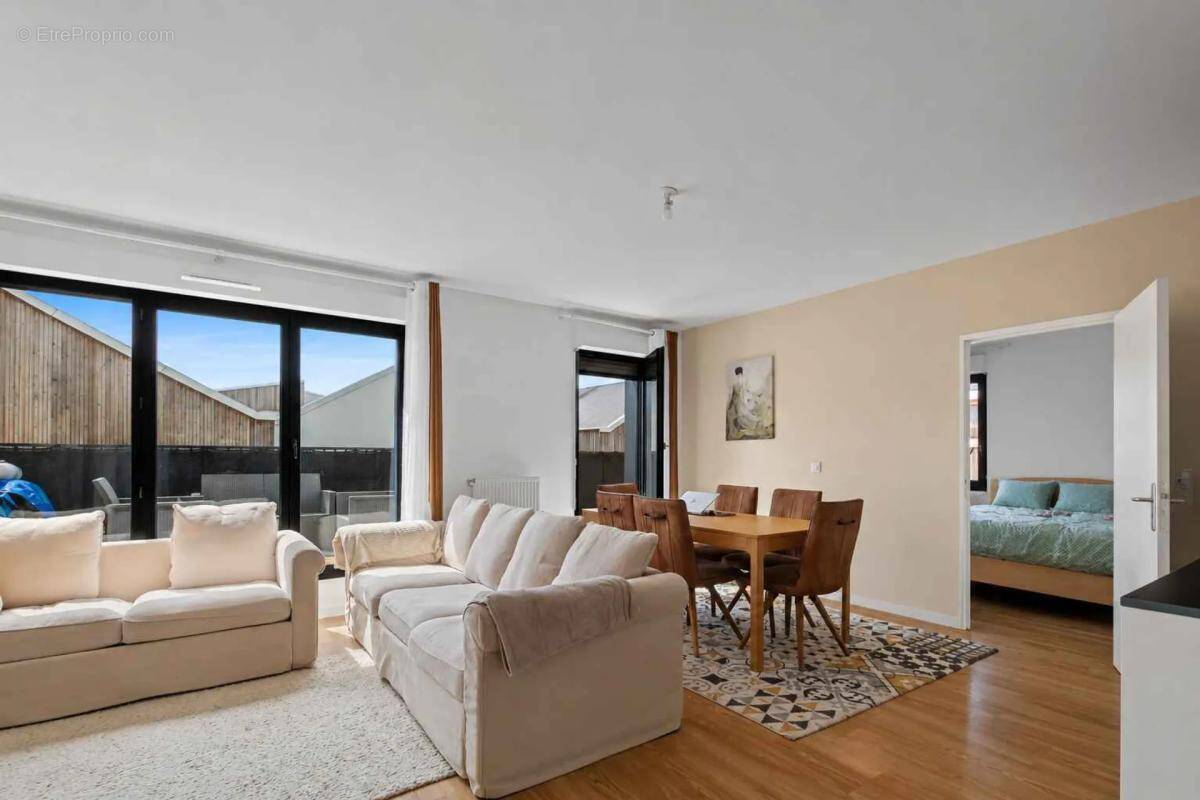 Appartement à BUSSY-SAINT-GEORGES