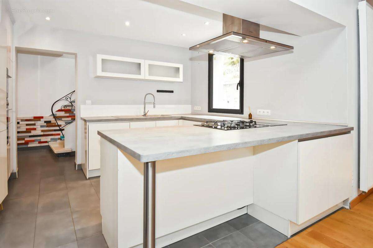 Maison à CUXAC-CABARDES