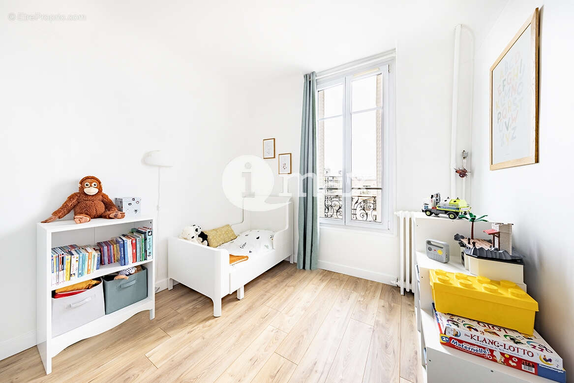 Appartement à LEVALLOIS-PERRET