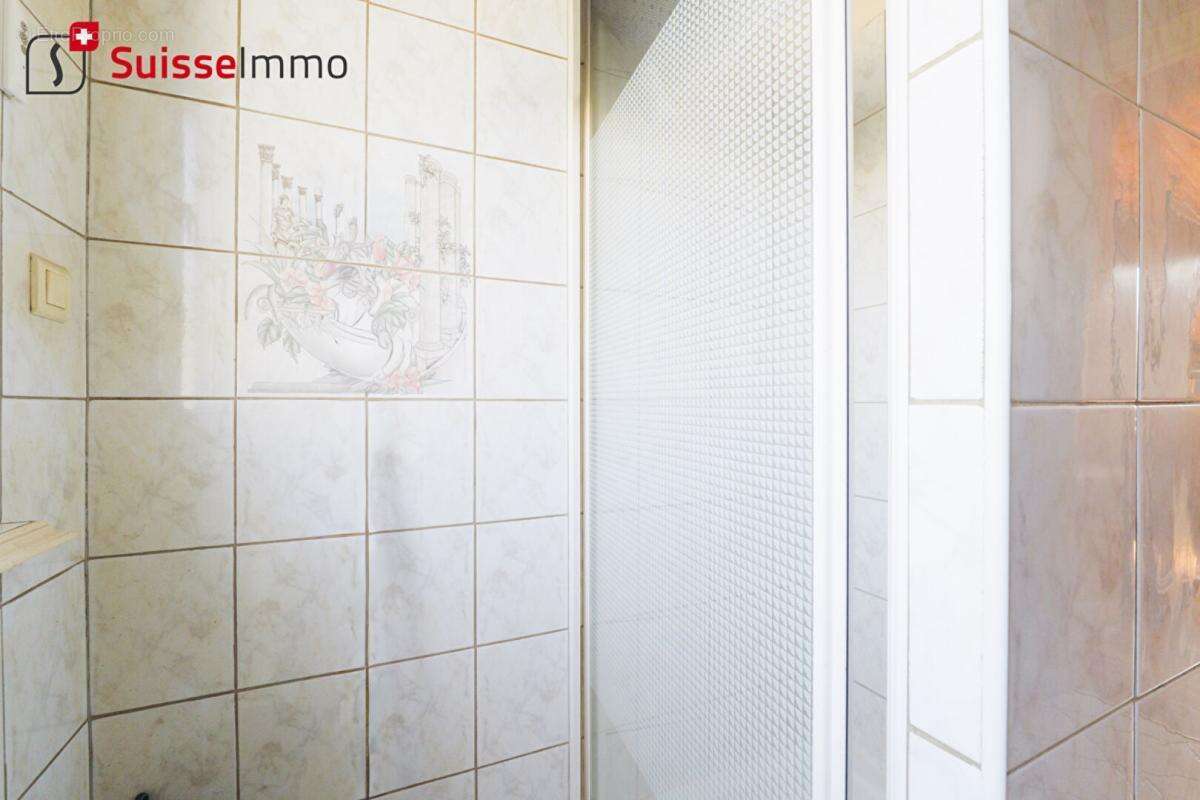 Maison à GRAND-CHARMONT