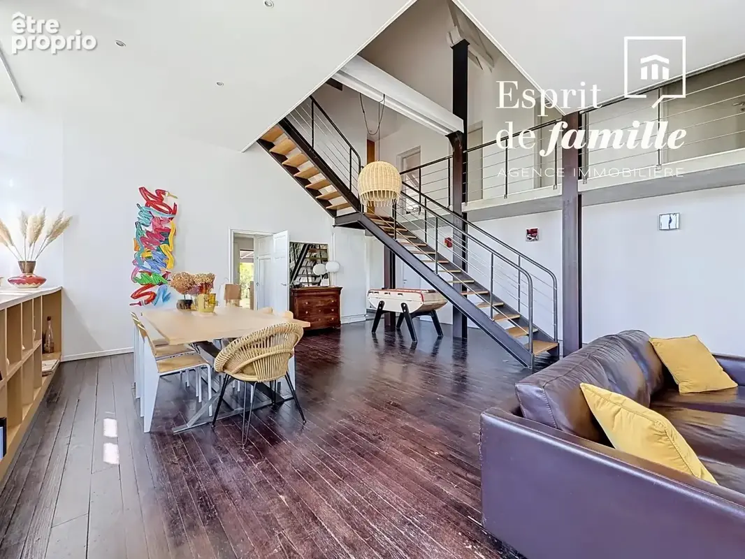 Limonest, loft 270m2 jardin 2000m2 - photo 6