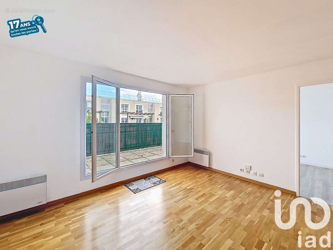 Photo 7 - Appartement à VILLENEUVE-LA-GARENNE