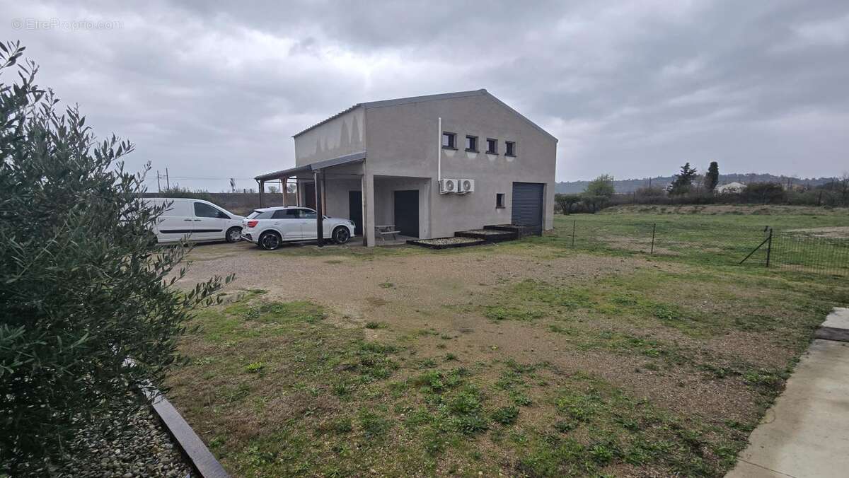 Commerce à NISSAN-LEZ-ENSERUNE