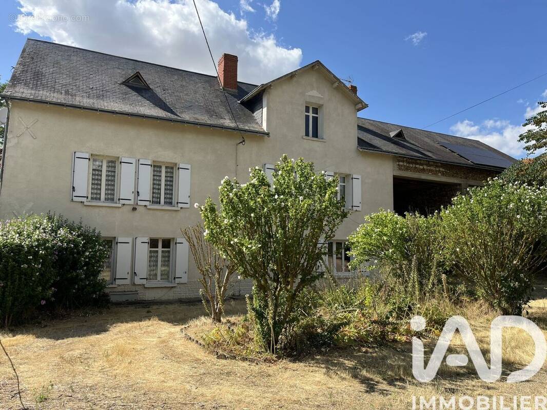 Photo 1 - Maison à MARIGNY-BRIZAY