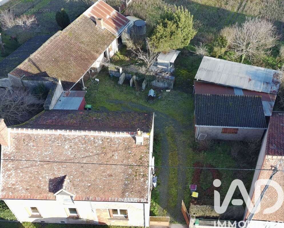 Photo 2 - Maison à CHATEAUMEILLANT