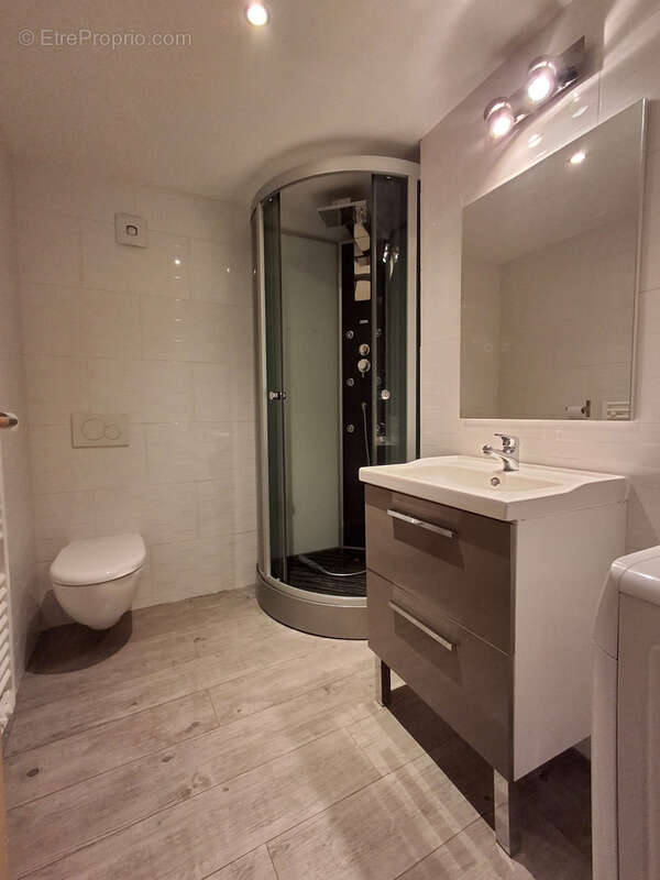 Appartement à MARSEILLE-2E