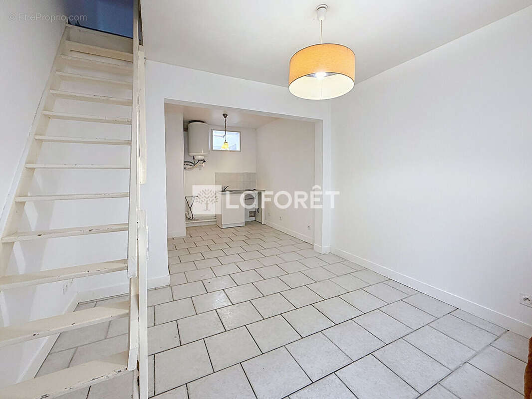 Maison à PETIT-COURONNE