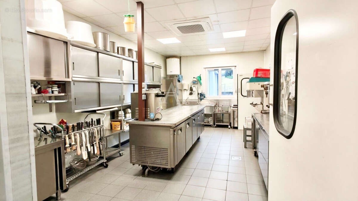 Opportunité Rare  Acquisition d'une Boulangerie/ Pâtisserie bénéficiant de plus de 21 ans de notoriété - photo 14