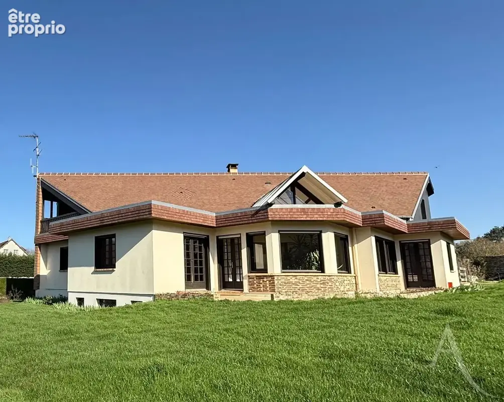 Photo Maison à May-Sur-Orne au prix de 439 000€