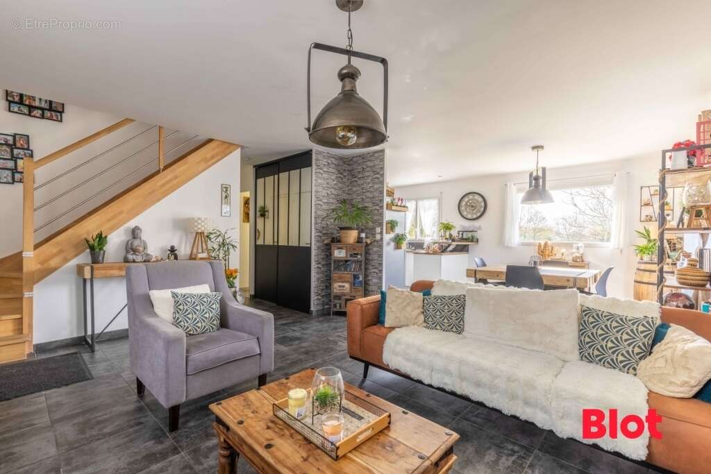 Maison à SERVON-SUR-VILAINE