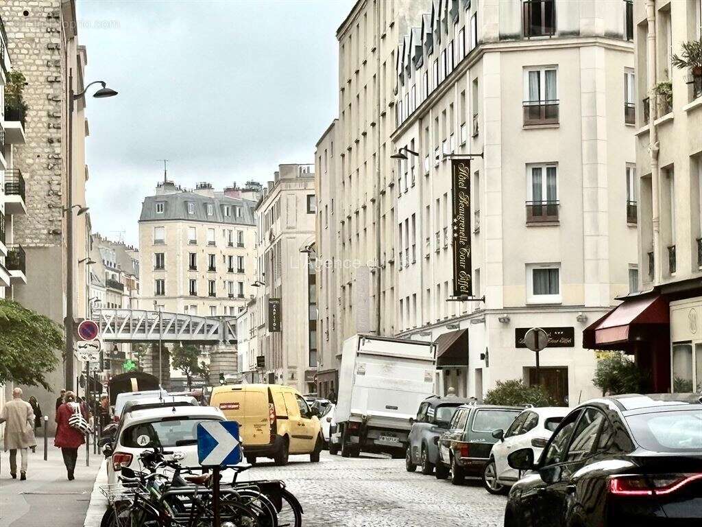 Appartement à PARIS-15E
