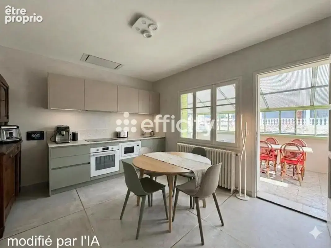 Maison 130 m² à Saint-Rambert-D'albon  - photo 2