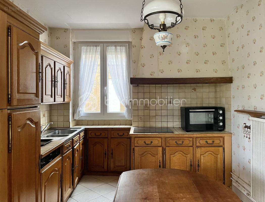 Appartement à BALAN