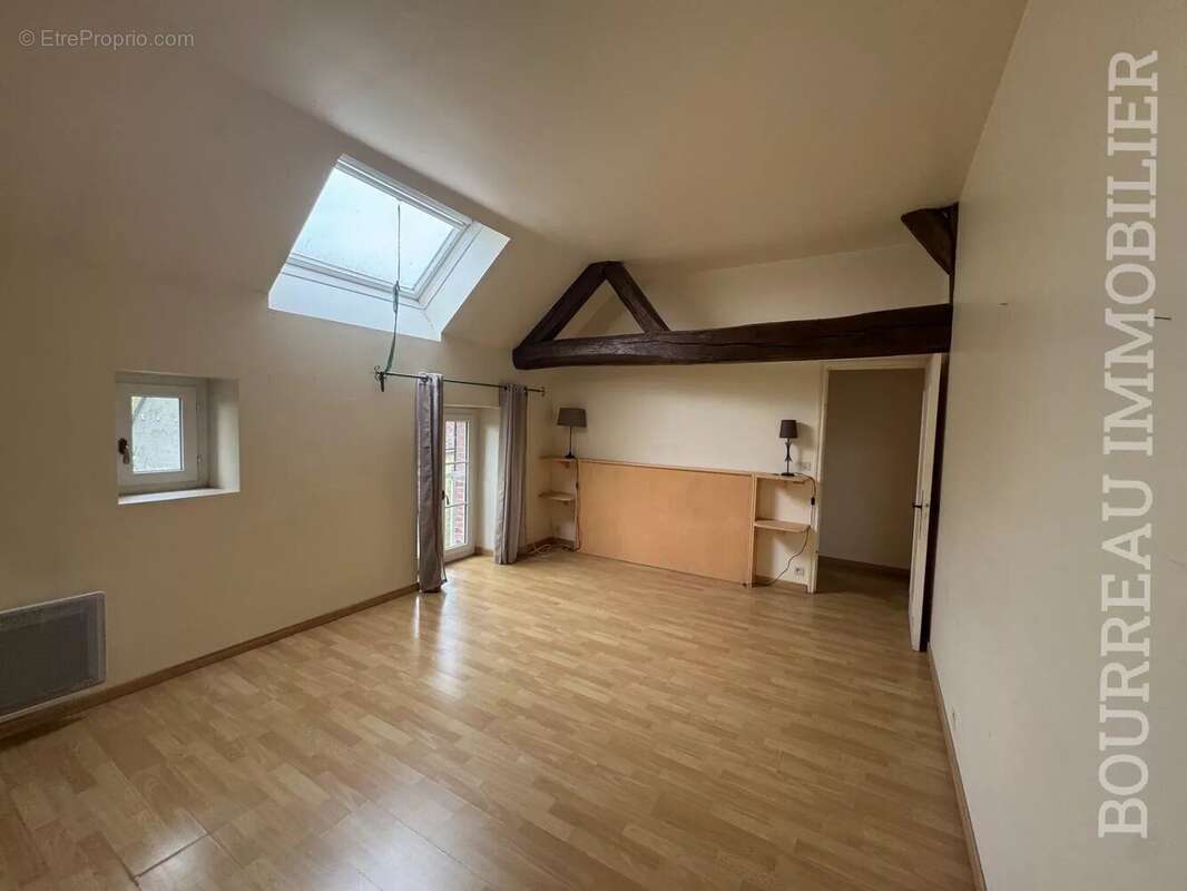 Maison à CHASSY