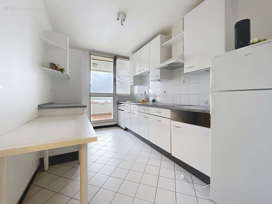 Appartement à CHENOVE