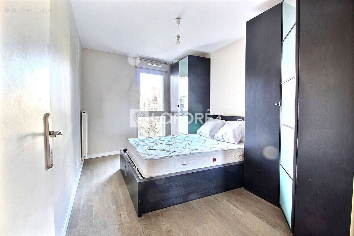 Appartement à GENNEVILLIERS