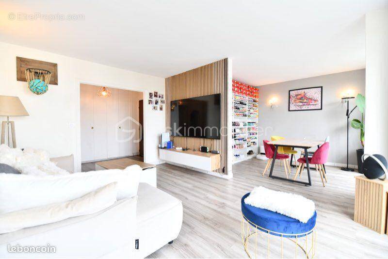 Appartement à CHILLY-MAZARIN