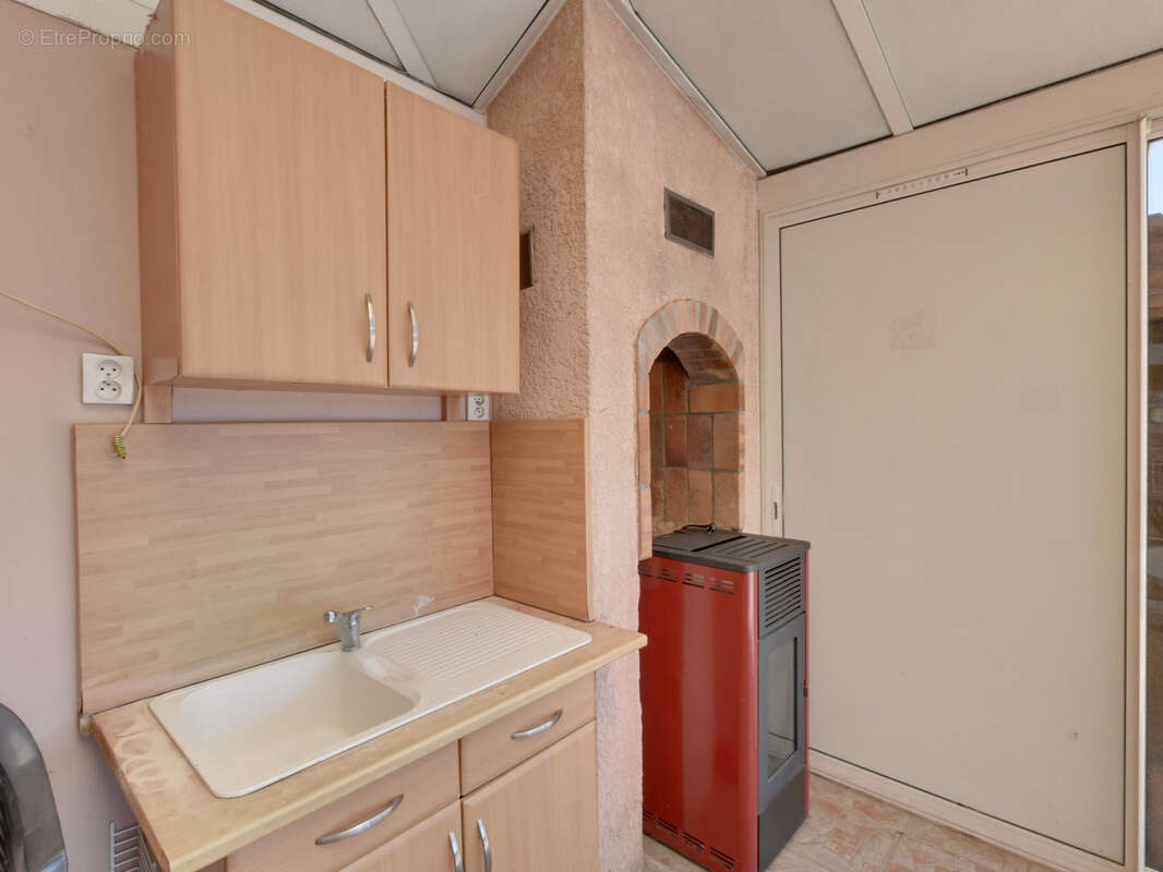 Maison à MONTELIMAR