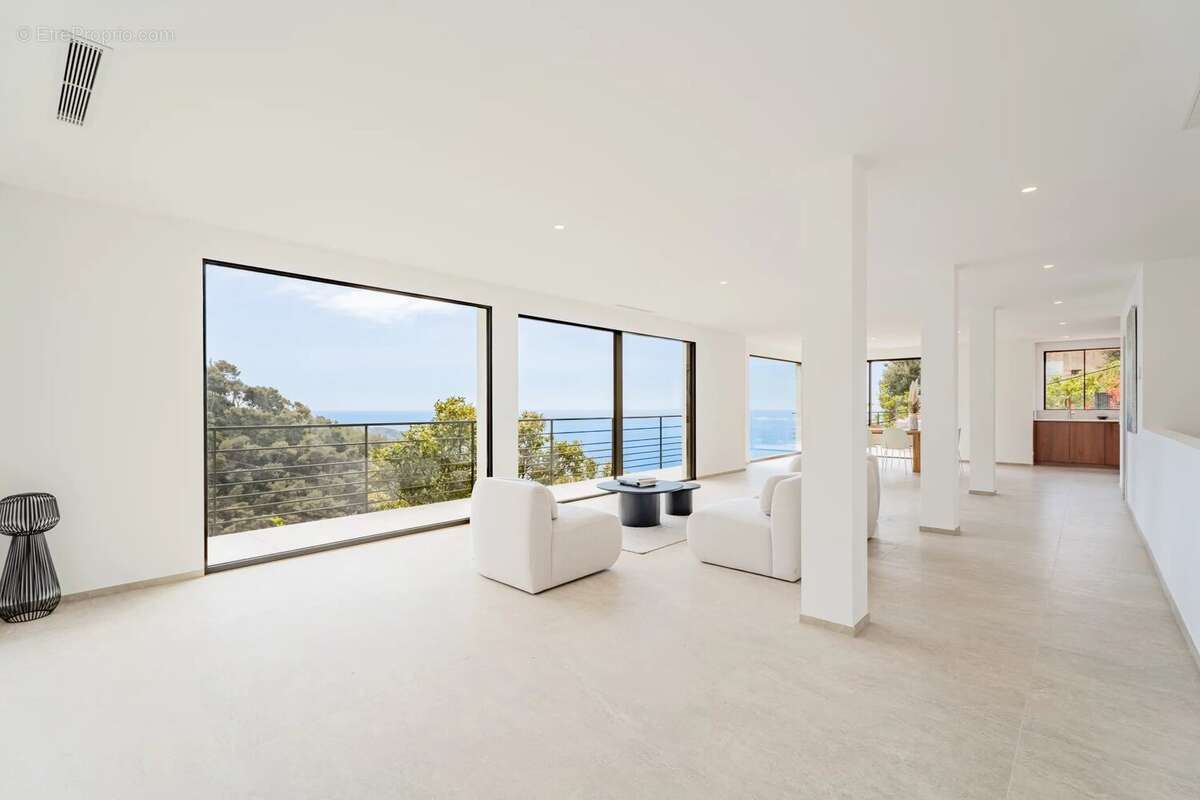Maison à ROQUEBRUNE-CAP-MARTIN