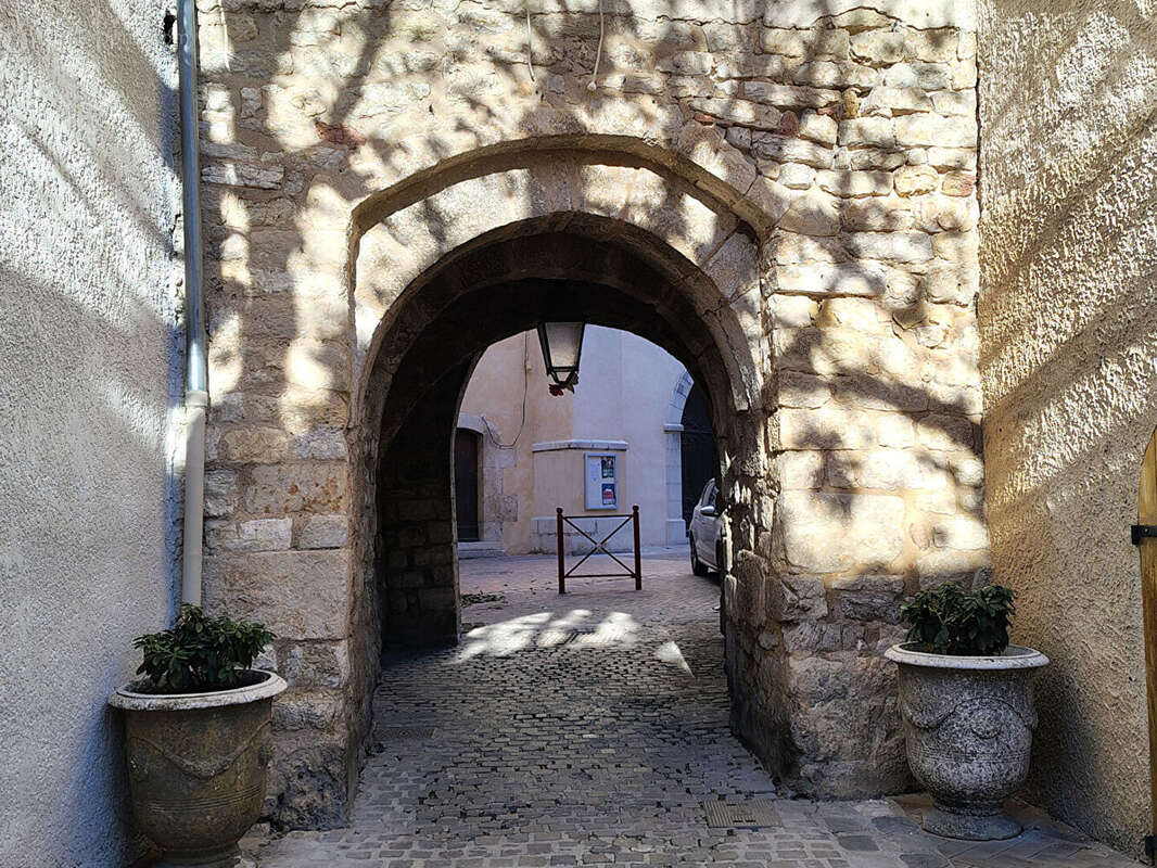 Maison à TAVERNES