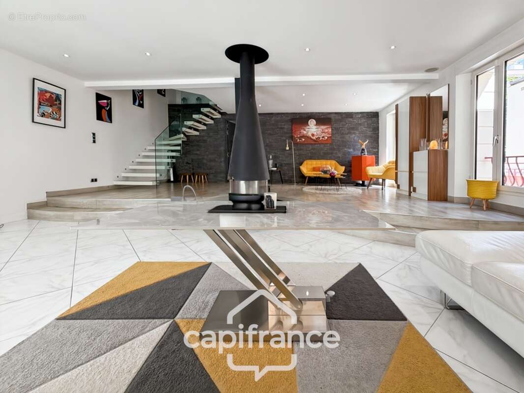 Le perreux sur marne (94) – maison familiale 262,50m² – 4 suites – jardin et piscine hors sol – garage double - photo 4