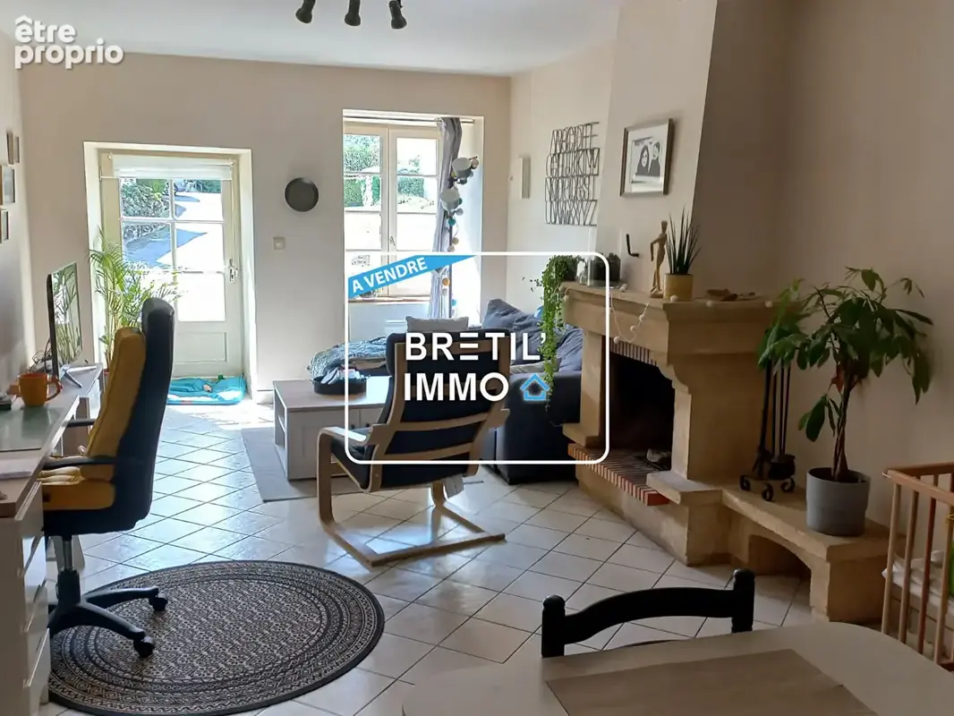 Appartement à POCE-LES-BOIS