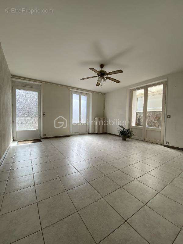 Appartement à SAINT-CHERON