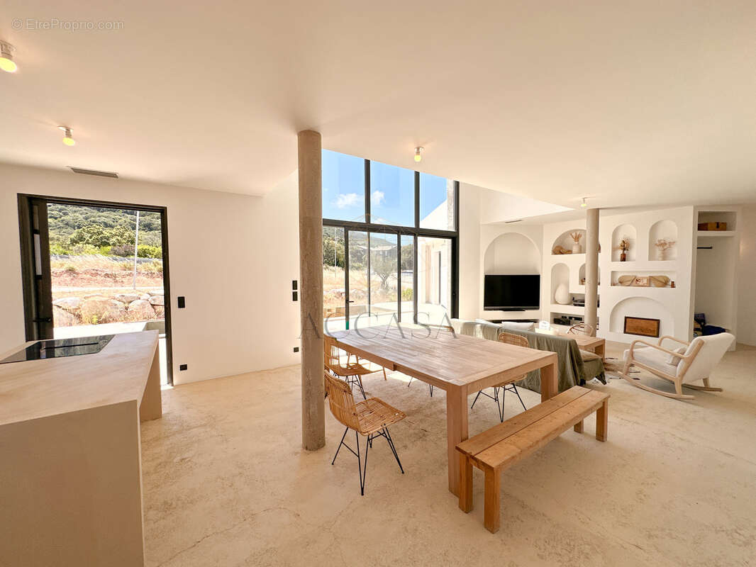 Maison à FIGARI