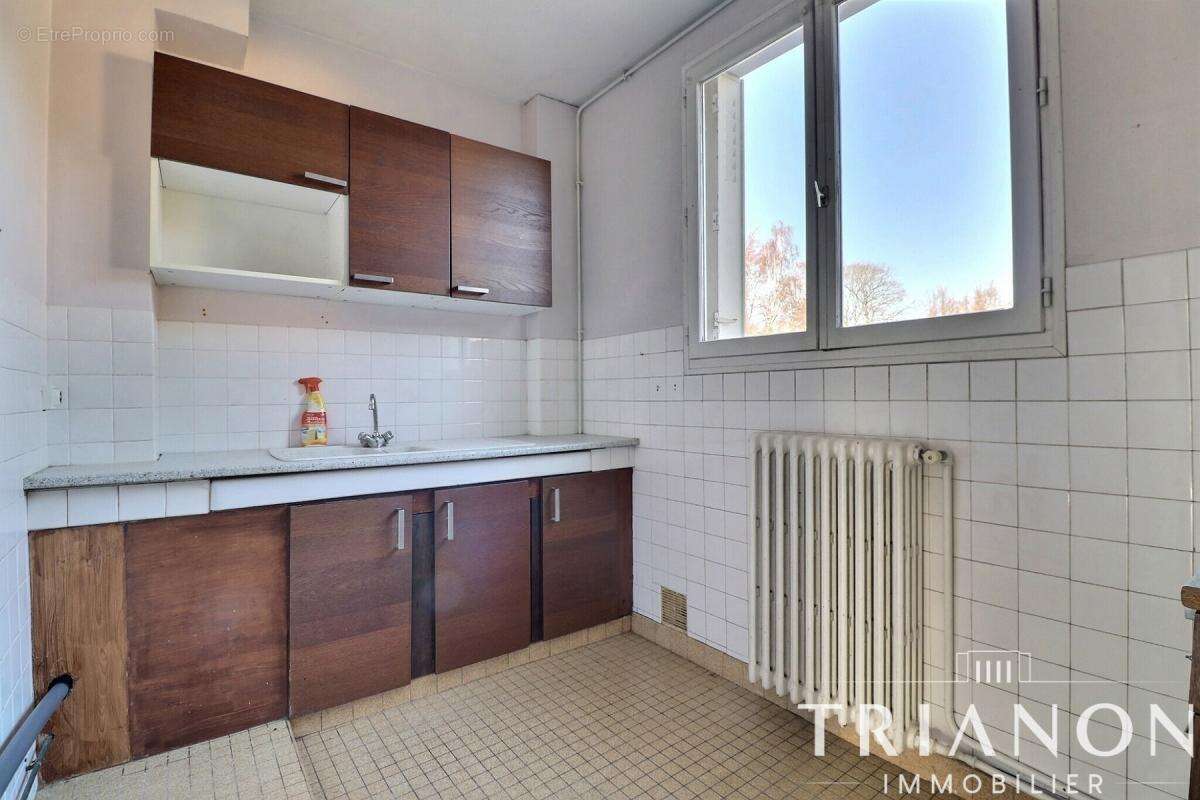 Appartement à L'ETANG-LA-VILLE