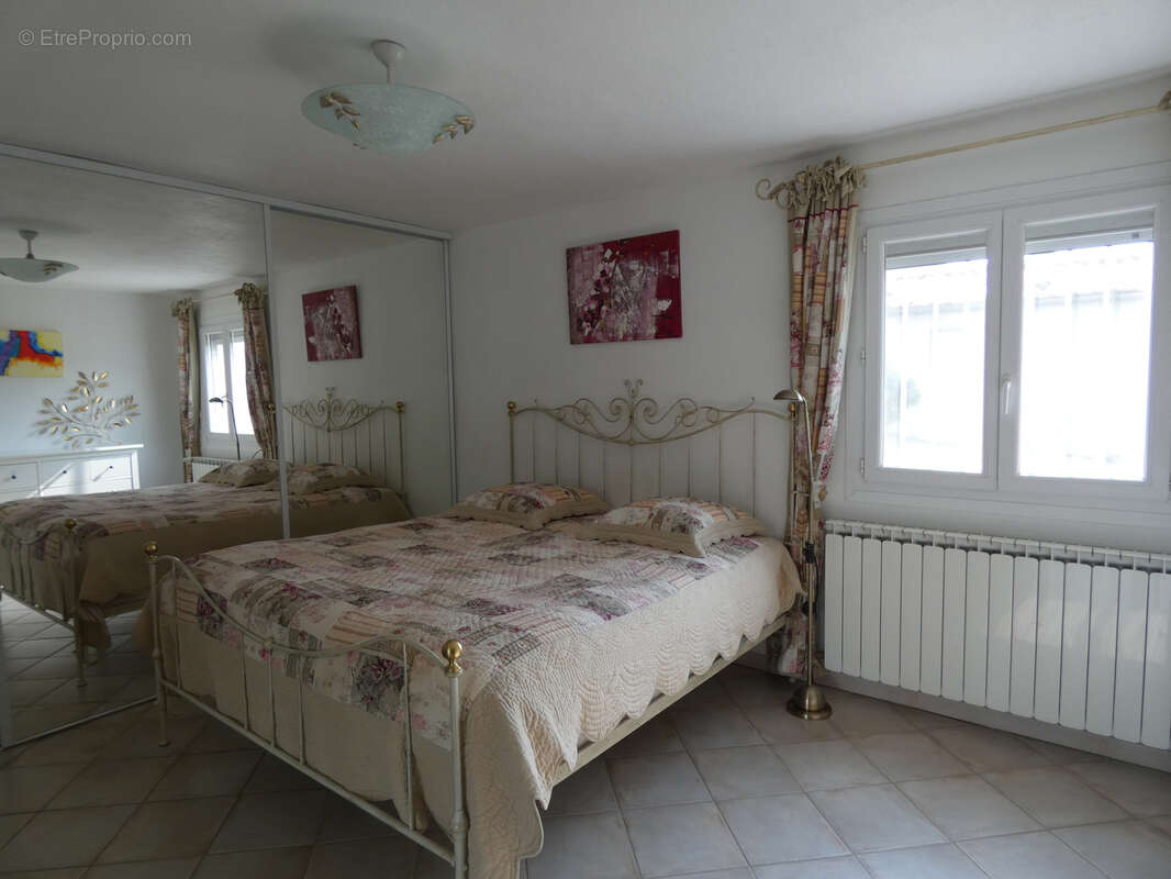 Maison à LA VERNAREDE