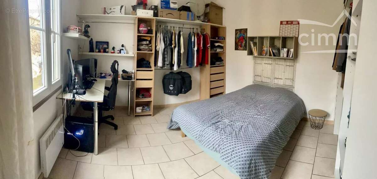 Appartement à PORT-SAINT-LOUIS-DU-RHONE