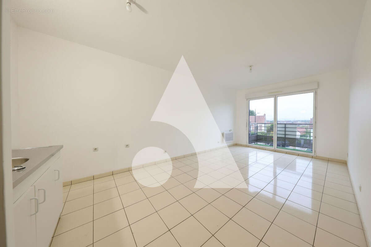 Appartement à CORBEIL-ESSONNES