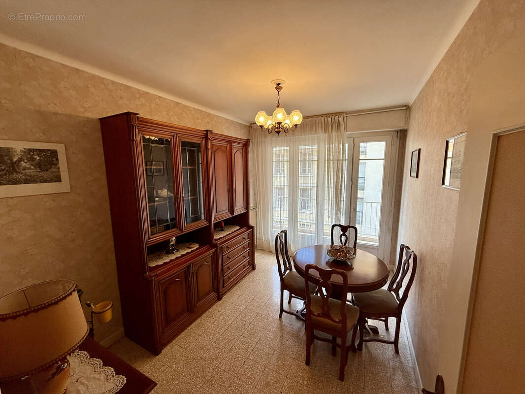 Appartement à BEAUSOLEIL