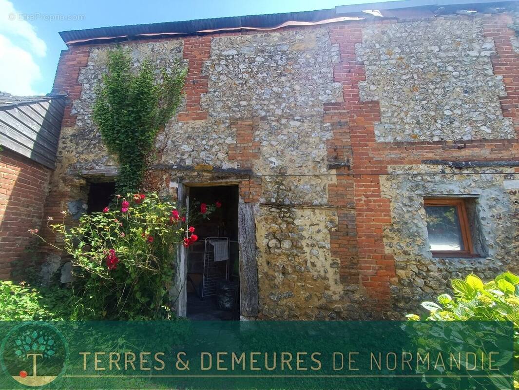 Maison à CORMEILLES