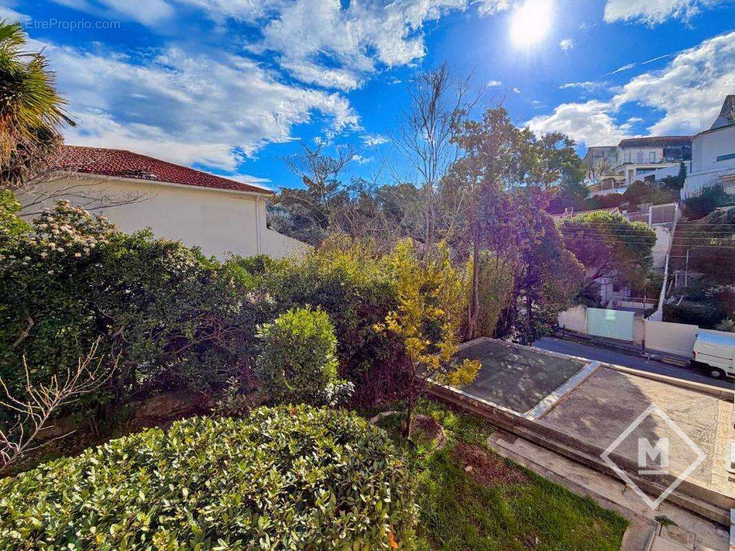 Appartement à MARSEILLE-7E